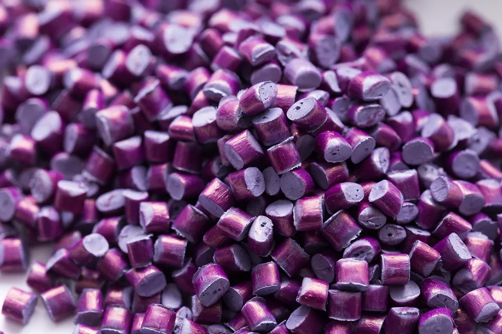 Recycled HDPE Flakes — recycled HDPE raw material